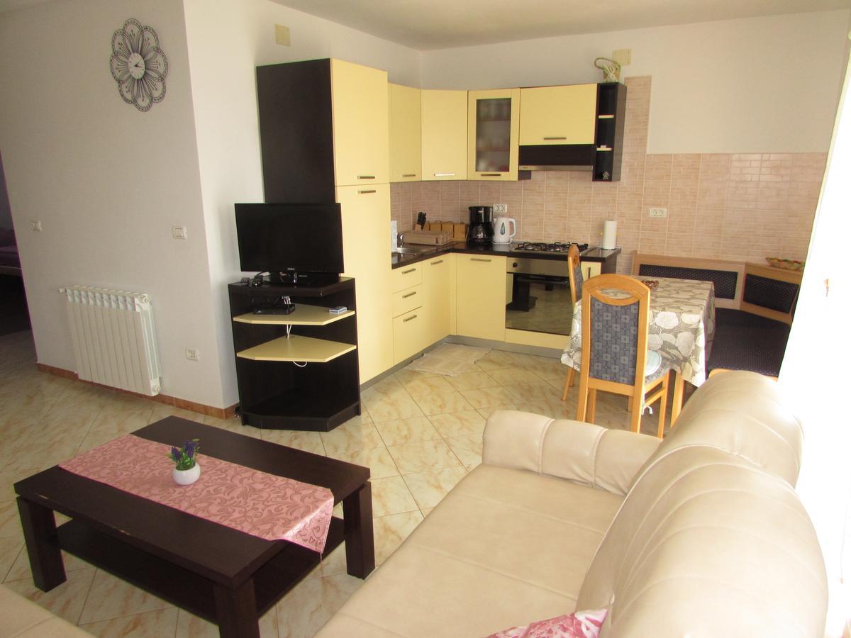 Apartments Goga Umag Exterior photo