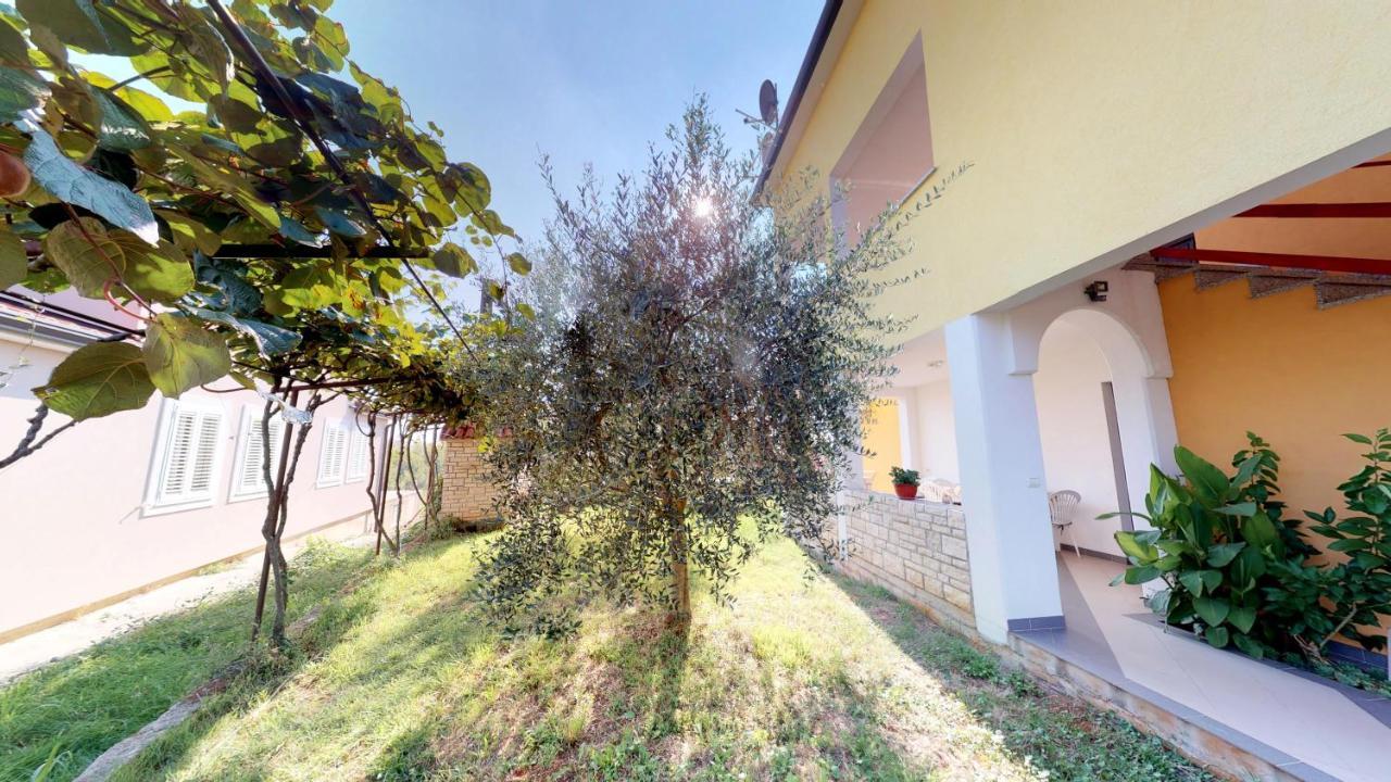 Apartments Goga Umag Exterior photo